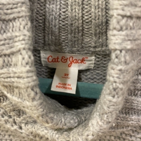 Cat & Jack Sweater - Picture 3 of 3